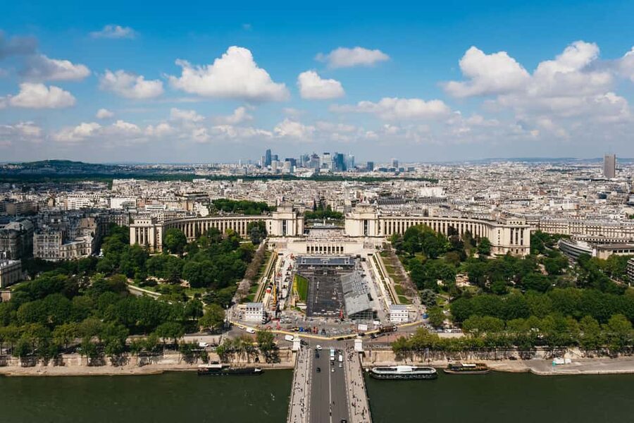 Paris: Eiffel Tower Fully Guided Tour with Summit Option - Should you book the Eiffel Tower guided tour?