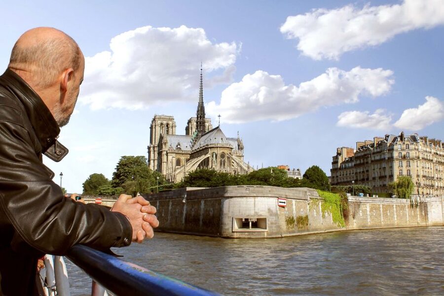 Paris: Eiffel Tower Hosted Tour, Seine Cruise and City Tour - Who Should Book This Tour