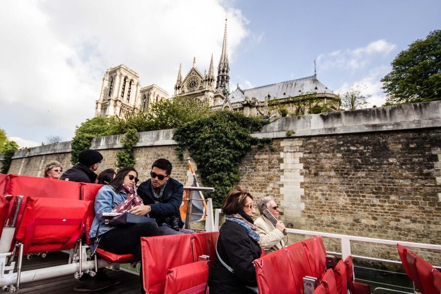 Paris: Eiffel Tower Hosted Tour, Seine Cruise and City Tour - Seeing Paris From the Seine