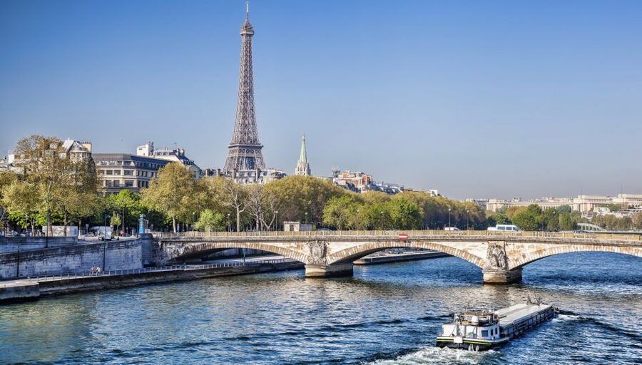 Paris: Eiffel Tower Hosted Tour, Seine Cruise and City Tour - Tips for Families and First Visits