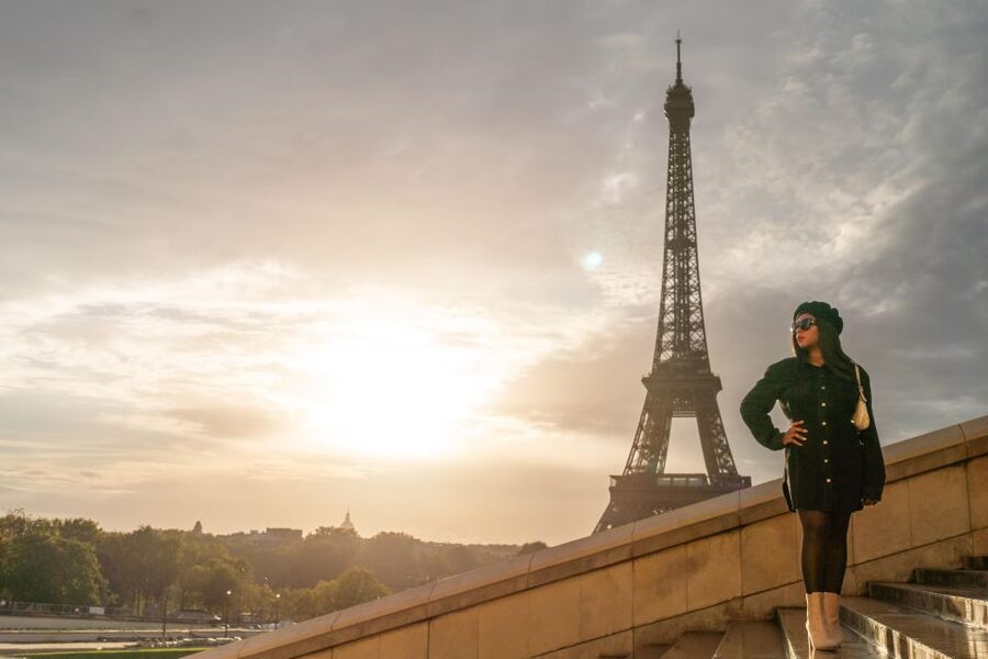 Paris: Eiffel Tower Private Professional Photoshoot - Meeting Rick Alarcon at Trocadéro