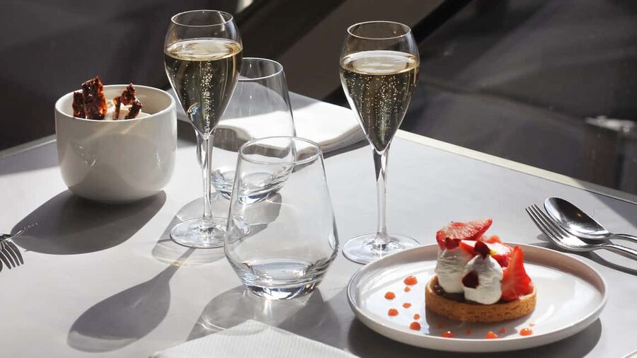 Paris: Eiffel Tower's Madame Brasserie 3-course lunch 12:00 - How good is the food?