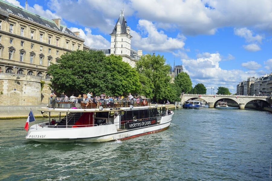 Paris: Eiffel Tower Tour & Seine River Cruise Tour - Is $63 a fair price?