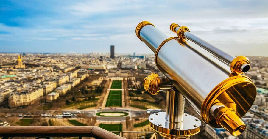 Paris: Eiffel Tower Tour with Summit or 2nd Floor Access - Security and dedicated entry, with no promise of instant access