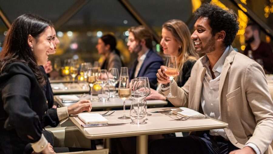 Paris: Elegant Dinner with Drinks in the Eiffel Tower - Key points to know before booking