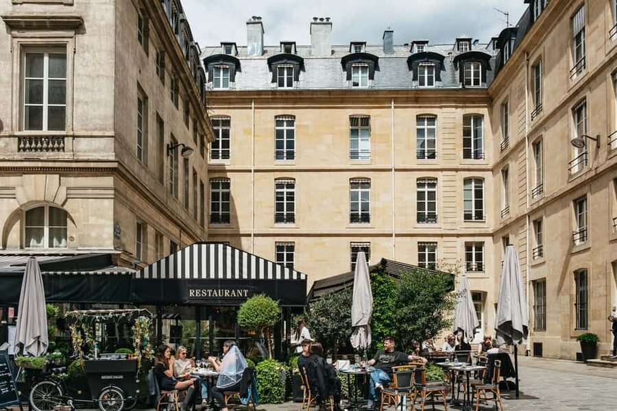 Paris: Emily TV Show Locations Guided Walking Tour - What the guides add to the experience