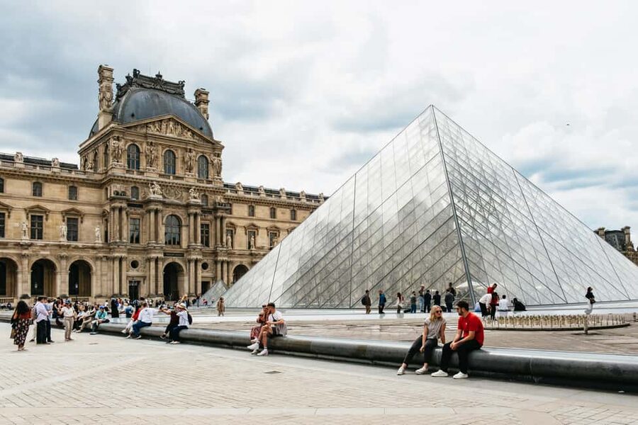 Paris: Emily TV Show Locations Guided Walking Tour - Cour du Commerce Saint-André and the old Paris street scene