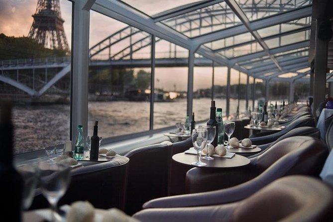 Paris en Scene 3 Course Seine River Dinner Cruise - What you see during the 105-minute route
