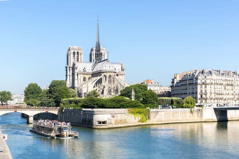 Paris: Explorer Pass with 3, 4, 5, 6, or 7 Attractions - Montmartre and the Left Bank on Foot