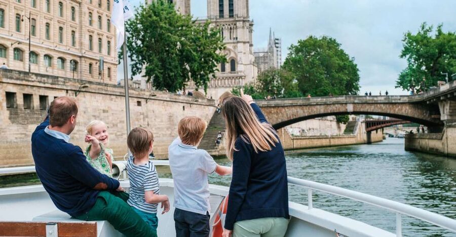 Paris: Family-Friendly River Seine Guided Cruise - Key points to know before booking