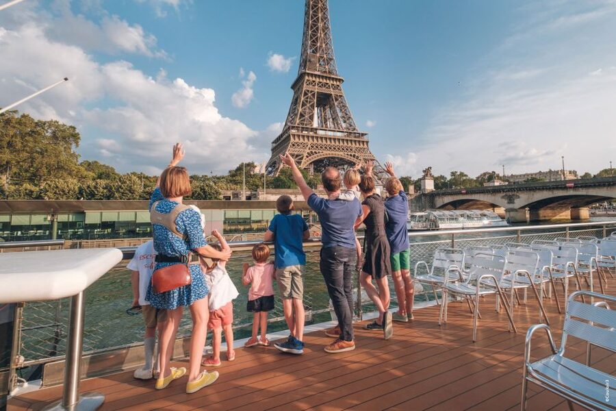 Paris: Family-Friendly River Seine Guided Cruise - When to schedule your Seine cruise