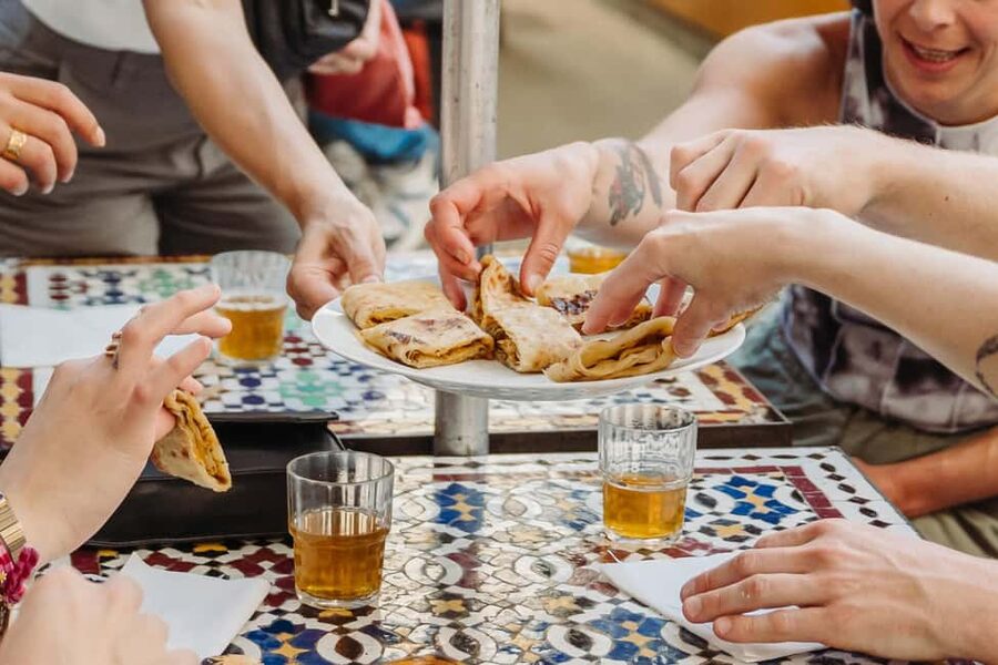 Paris: Food and Wine Tasting Walking Tour in Le Marais - What the $113 price includes