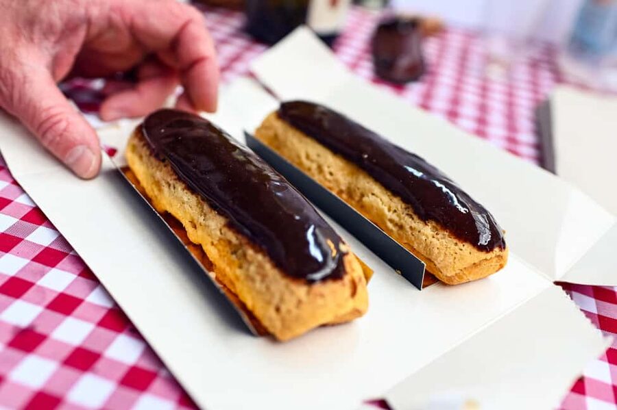 Paris: Food Tour in Le Marais with Tastings - Walking off lunch through old Marais streets
