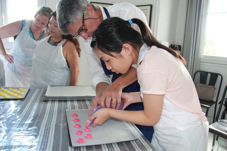 Paris: French Macarons Baking Class with a Parisian Chef - The teaching style to expect