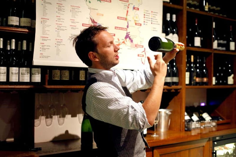 Paris: French Wine Tasting Class with Sommelier - The teaching style: clear, social, and lightly humorous