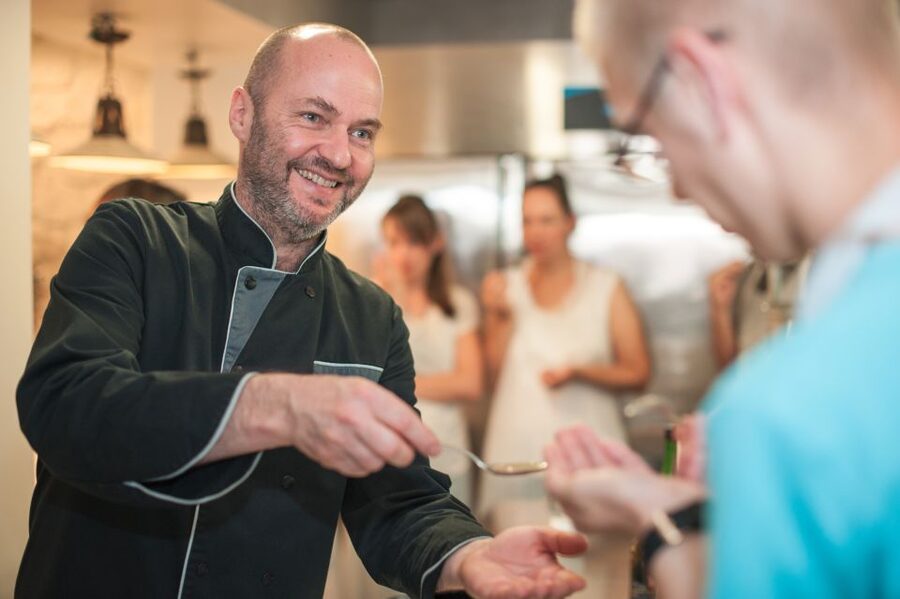 Paris: Full-Day Cooking Class with 3-Course Lunch - Group size and the rhythm of the day