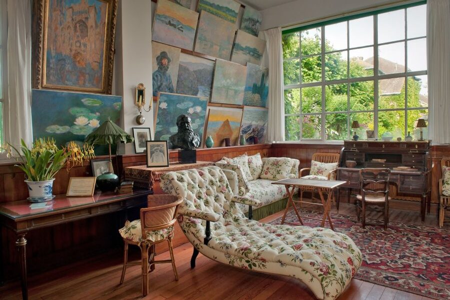 Paris: Giverny & Versailles Small Group or Private Tour - Is the $377 price fair?