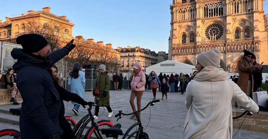 Paris: Guided City Highlights Bike Tour - The Louvre, Tuileries, and the Seine