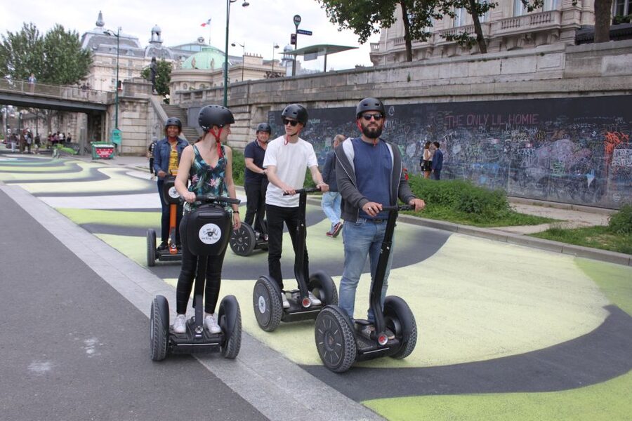 Paris: Guided Segway Tour - The Louvre and the Seine