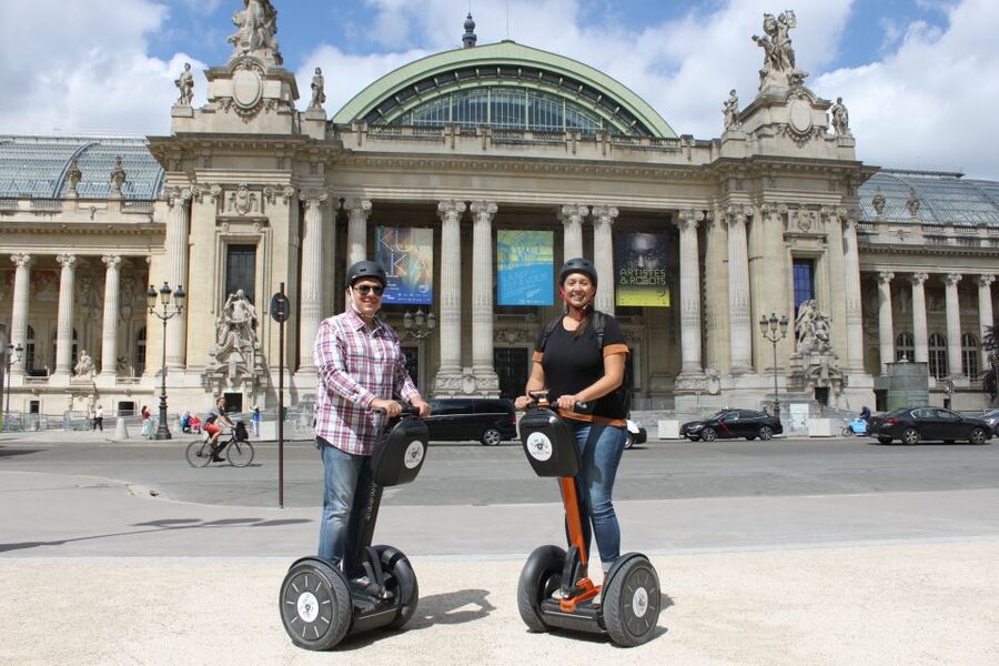 Paris: Guided Segway Tour - Flame of Liberty and the Arc de Triomphe
