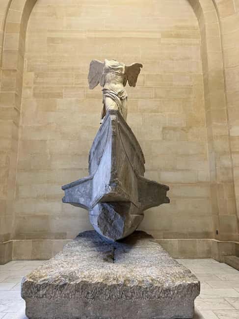 Paris: Guided tour in PORTUGUESE at the Louvre-semi-private - Why a Portuguese Louvre guide changes the visit