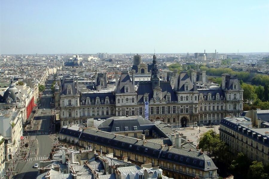 Paris: Guided tour of Marais in German - Place des Vosges and the Marais city palaces