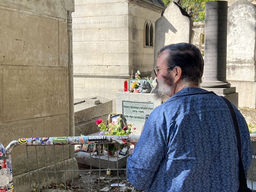 Paris: Haunted Père Lachaise Cemetery Guided Tour - Who should book this Père-Lachaise tour?