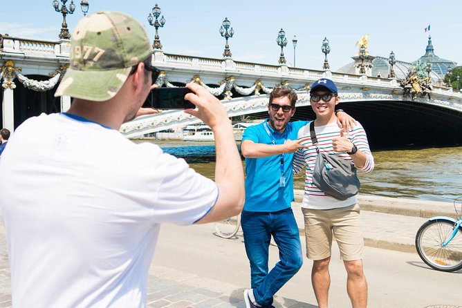 Paris Highlights Bike Tour: Eiffel Tower, Louvre and Notre-Dame - Price, pace, and what the $54.42 buys you