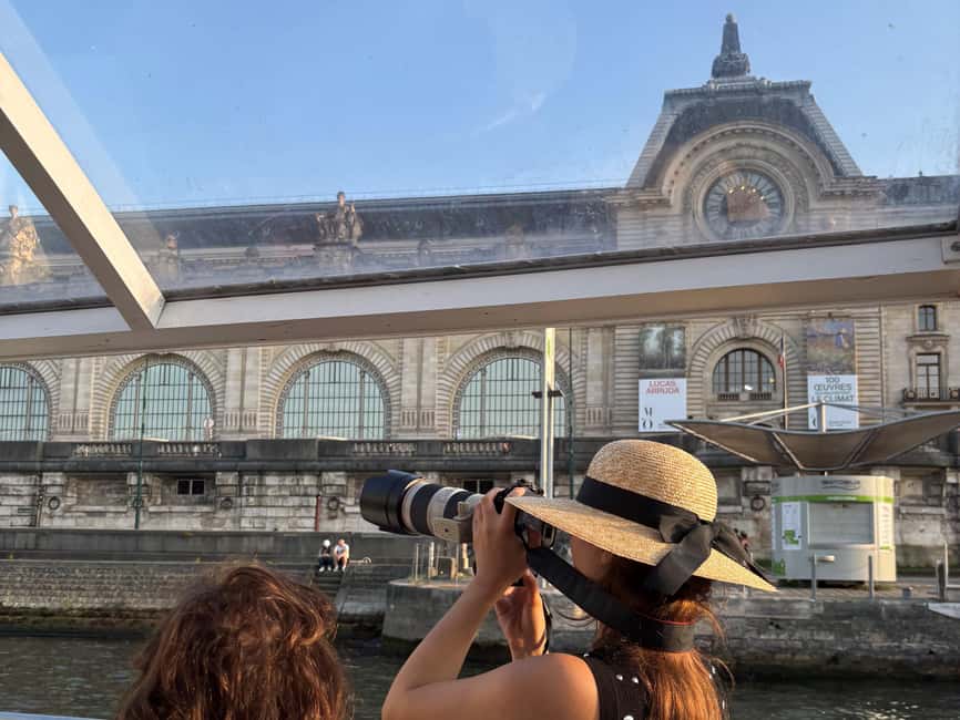 Paris: Hop-On Hop-Off Seine Cruise Pass with 9 Stops - Why the Seine works so well for Paris sightseeing