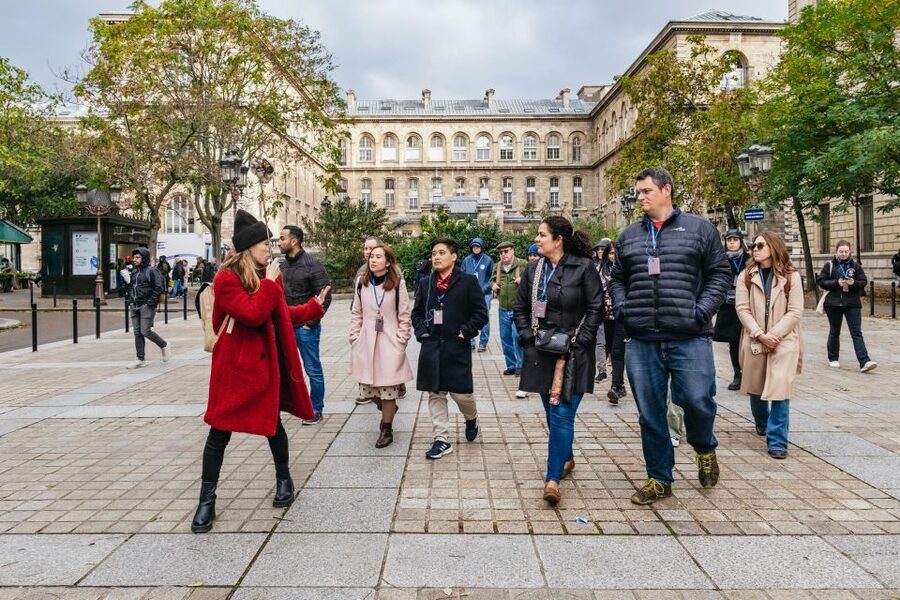 Paris: Ile de la Cité Walking Tour with Sainte-Chapelle - Who should book this Ile de la Cité tour?