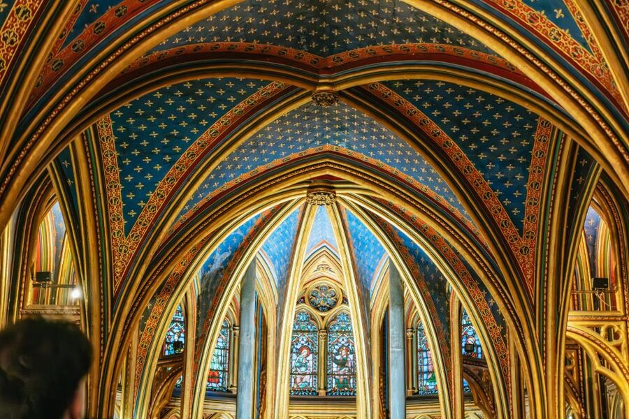 Paris: Ile de la Cité Walking Tour with Sainte-Chapelle - Pace, stairs, weather, and comfort