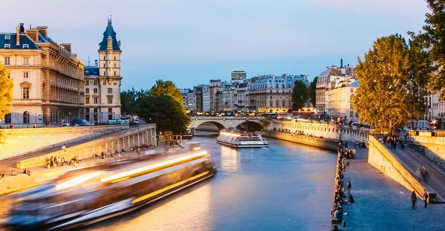 Paris: Illuminated Evening River Cruise & Waffle Tasting - Key points to know before booking