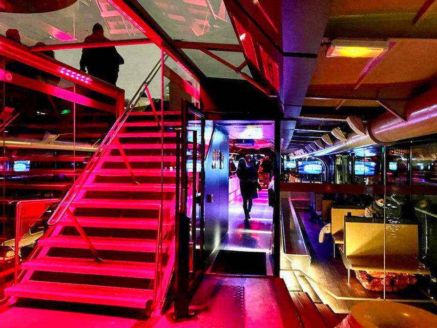 Paris: Illuminated Evening River Cruise & Waffle Tasting - Returning past the Eiffel Tower