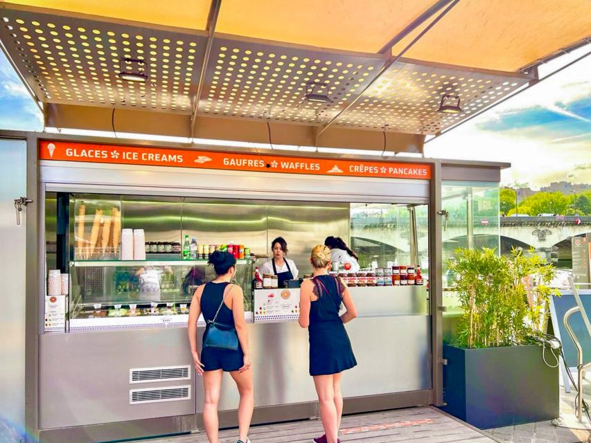 Paris: Illuminated Evening River Cruise & Waffle Tasting - Boarding at Port de la Bourdonnais