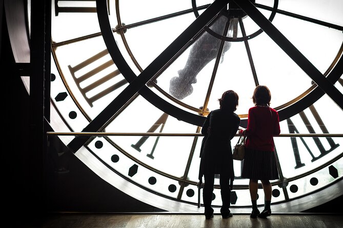 Paris in a Day: Louvre or Orsay, Eiffel Tower, City Walk & Cruise - Sacré-Cœur and the artists’ streets of Montmartre