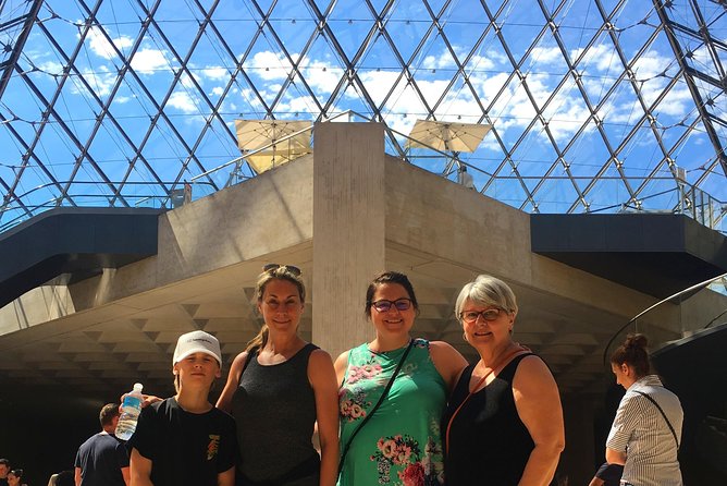 Paris Kids and Families Private Louvre Tour - Stories that keep young minds moving