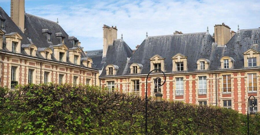 Paris: Le Marais Highlights Guided Small Group Walking Tour - Why Le Marais works so well as a walking tour