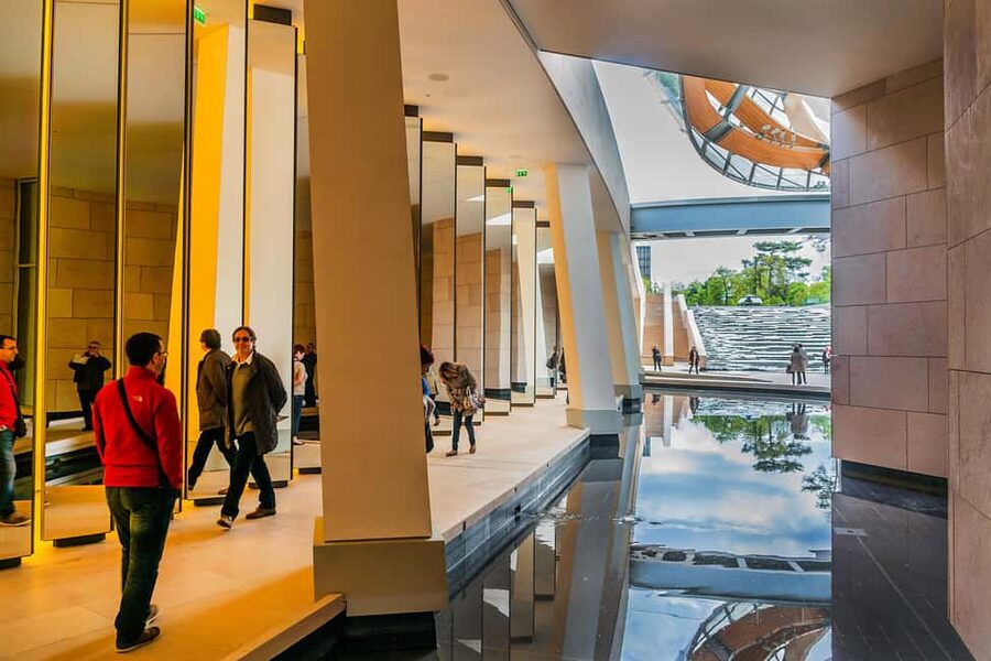 Paris: Louis Vuitton Foundation Exterior Tour with Entry - Why the Louis Vuitton Foundation deserves more than a quick photo