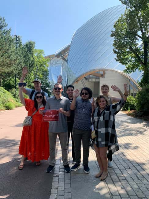 Paris: Louis Vuitton Foundation Exterior Tour with Entry - Inside the Foundation: an independent museum visit