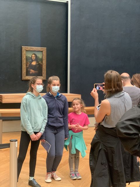 Paris Louvre: 2-Hour Private Tour for Groups or Families - Key points at a glance