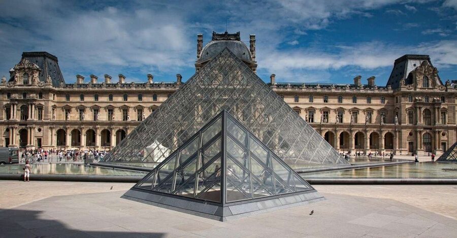 Paris: Louvre Masterpieces Private Tour with Reserved Entry - Why a private Louvre visit can make sense
