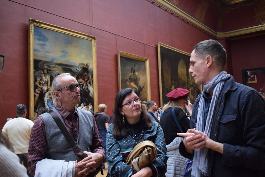 Paris: Louvre Masterpieces Tour with Pre-Reserved Tickets - The Louvre’s famous trio