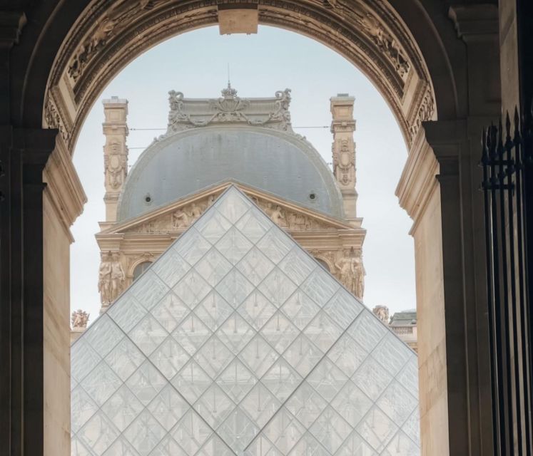 Paris: Louvre Mona Lisa Discovery Guided Tour with Ticket - What the tour does well for families