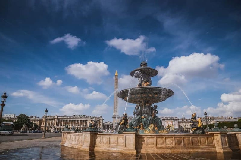 Paris: Louvre Museum Entry Ticket and Garden Walking Tour - Key points to know