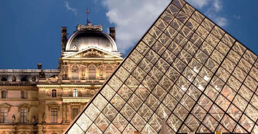 Paris: Louvre Museum Entry Ticket With Host and River Cruise - Entering the Louvre and finding the Mona Lisa