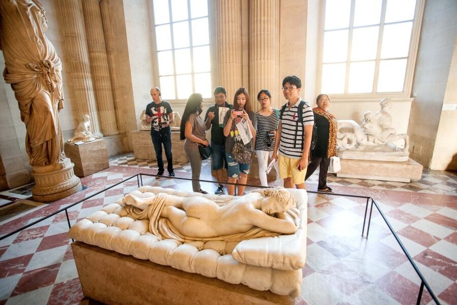 Paris: Louvre Museum Guided Tour - Medieval fortress, Pyramid, and the Louvre itself