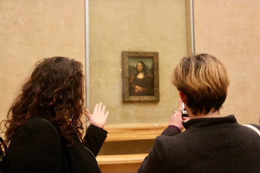 Paris: Louvre Museum Highlights and Mona Lisa Tour - Timing, crowds, and the pace inside