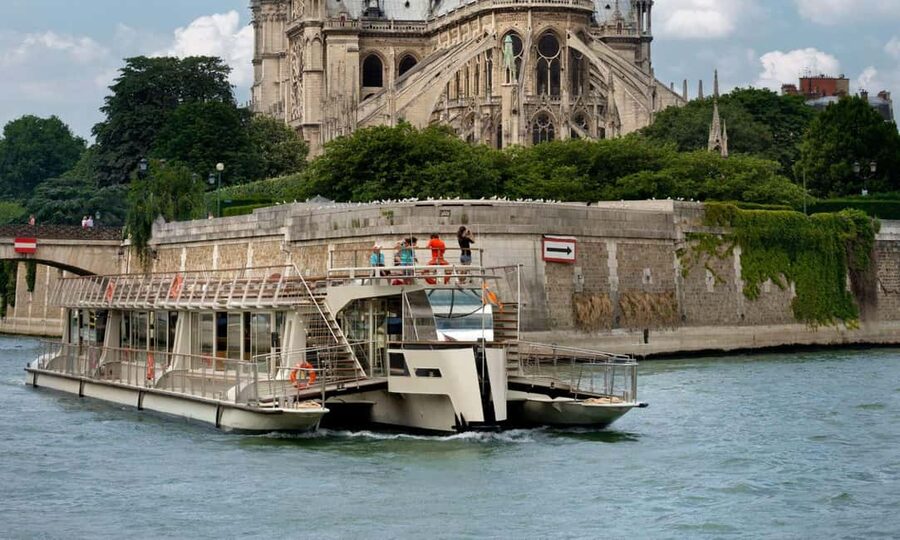 Paris: Louvre Museum & River Cruise Priority Access Tickets - Should you book this Louvre and Seine package?