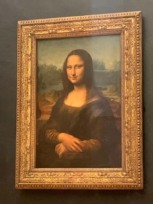 Paris: Louvre Museum Skip-the-Line Tickets for Monalisa - Language, access, and practical comfort