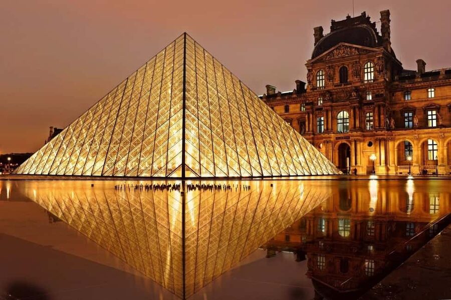 Paris: Louvre Museum Ticket with Optional Hosted - Mona Lisa, Venus de Milo, and the famous rooms